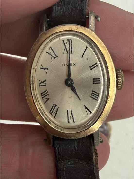 Lot  of 21 timex vintage Ladies Watches ( Not Working ) ( Untested) main image 5